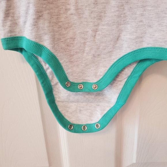 NWT cat & jack 18 months Teal and grey onesie - Picture 7 of 8